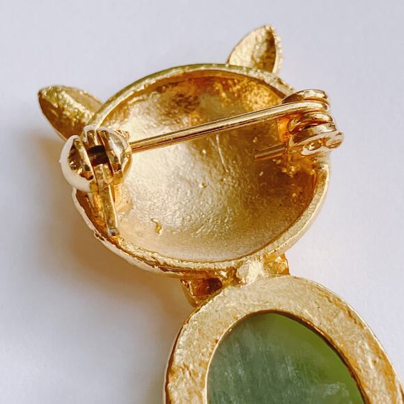 VTG 1960s Gemstone Cat Brooch Nephrite Jade Cabochon Mid Century Gold Tone Pin - Picture 9 of 10